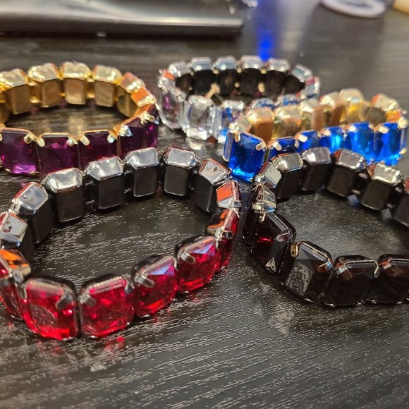 Claire's 6 Stretch Bracelets - Picture 1 of 3